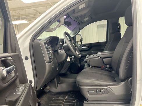 Used 2022 Chevrolet Silverado 2500 Custom w/ Gooseneck/5TH Wheel Package image 18