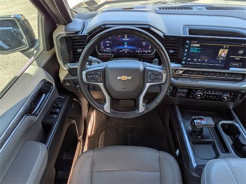 Used 2024 Chevrolet Silverado 1500 LTZ image 16