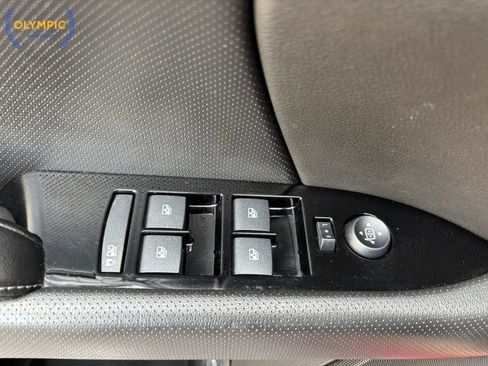 Used 2013 Cadillac XTS Premium image 35