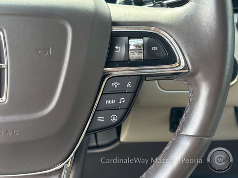 Used 2023 Lincoln Navigator Reserve image 18