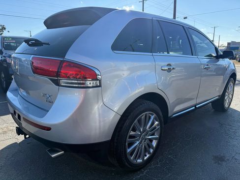 Used 2013 Lincoln MKX AWD image 5