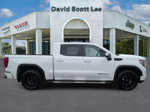 Used 2024 GMC Sierra 1500 Denali w/ Technology Package AWD/4WD image 6