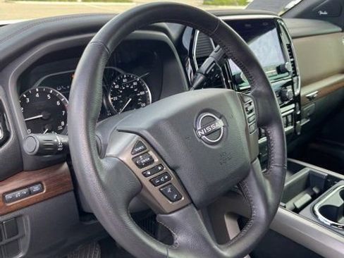 Used 2024 Nissan Titan Platinum Reserve w/ Moonroof Package image 16