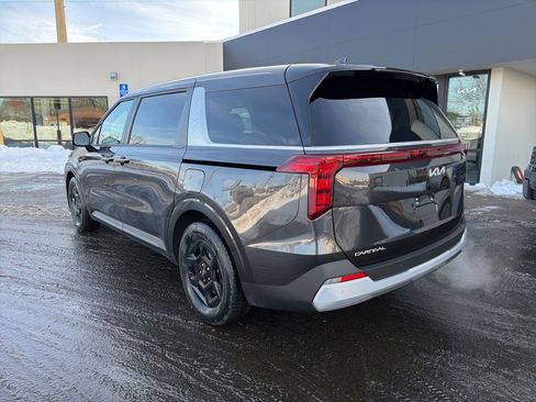 New 2026 Kia Carnival LX FWD image 8