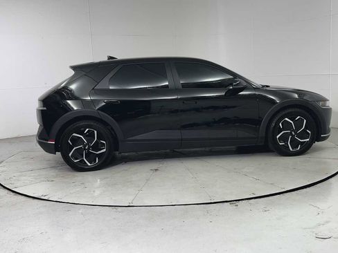 Used 2024 Hyundai Ioniq 5 SE image 9