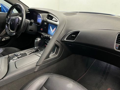 Used 2019 Chevrolet Corvette Grand Sport w/ Carbon Flash Badge Package image 16