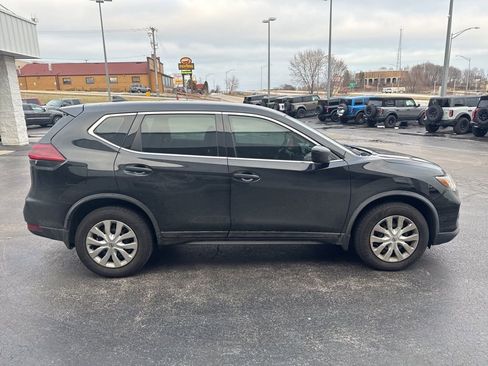 Used 2020 Nissan Rogue S image 6