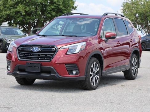 Used 2024 Subaru Forester Limited AWD/4WD image 6