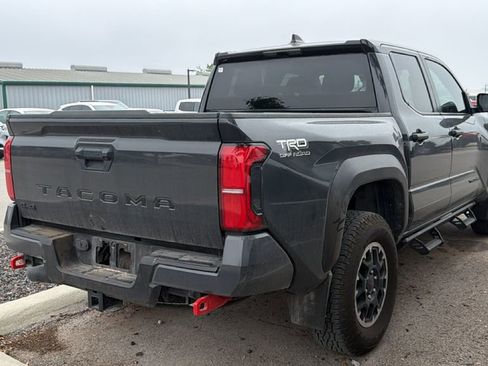 Used 2024 Toyota Tacoma TRD Off-Road AWD/4WD image 4