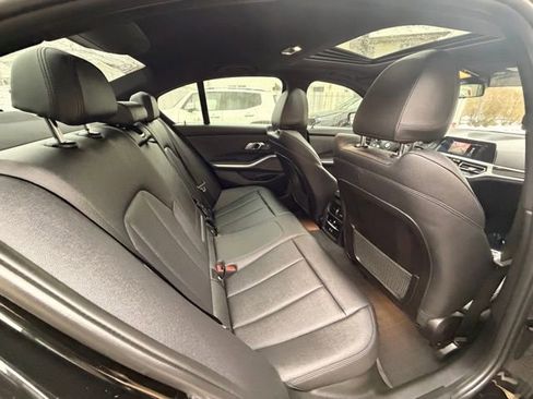 Used 2021 BMW 330i xDrive Sedan w/ Convenience Package image 27