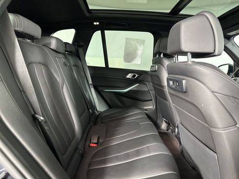 Used 2022 BMW X5 xDrive40i w/ M Sport Package AWD/4WD image 31