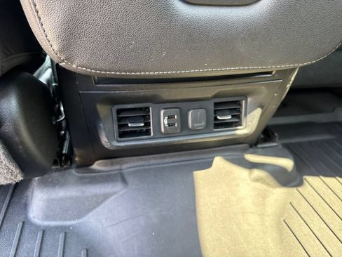 Used 2019 Chevrolet Silverado 1500 LT w/ All-Star Edition AWD/4WD image 37