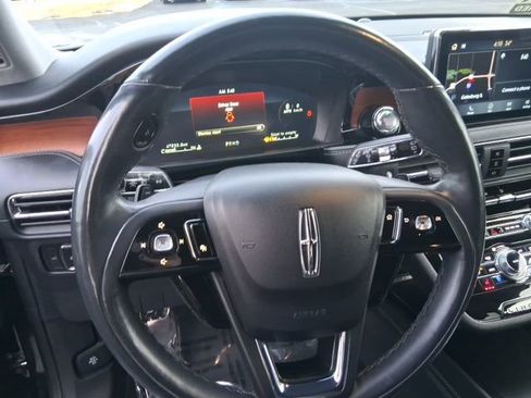 Used 2021 Lincoln Corsair Reserve w/ Equipment Group 201A image 18