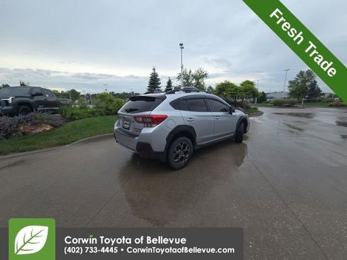 Used 2022 Subaru Crosstrek 2.5i Sport w/ Moonroof Package AWD/4WD image 3