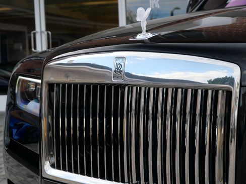 Used 2024 Rolls-Royce Cullinan image 21