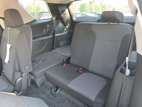 Used 2021 Chevrolet Traverse LT AWD/4WD image 29