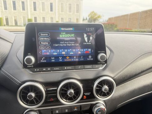 Used 2025 Nissan Sentra SV image 18