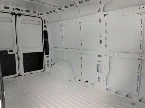 Used 2026 RAM ProMaster 2500 w/ Convenience Group FWD image 24