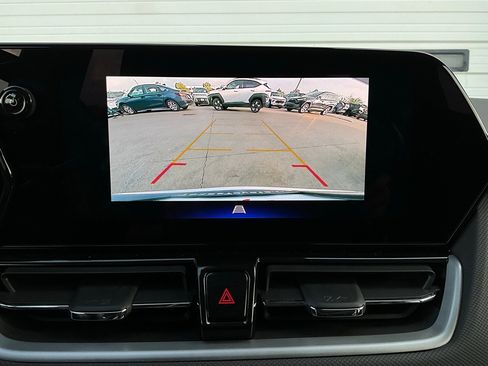 Used 2025 Chevrolet TrailBlazer LT image 29