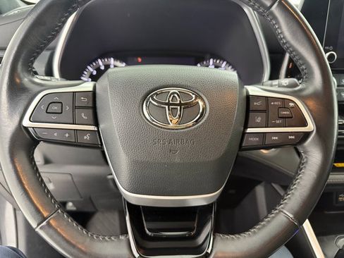 Used 2023 Toyota Highlander XSE image 10