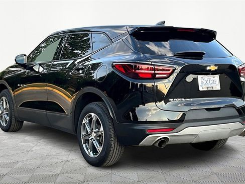 Used 2023 Chevrolet Blazer LT image 13
