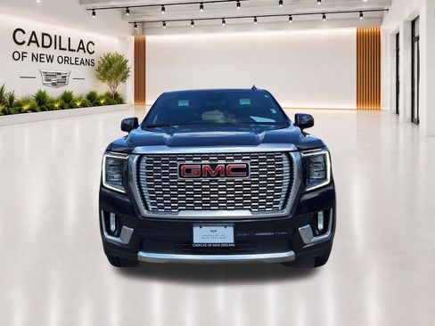 Used 2023 GMC Yukon Denali AWD/4WD image 9