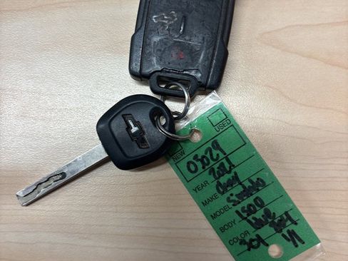 Used 2021 Chevrolet Silverado 1500 Custom w/ Safety Confidence Package image 14