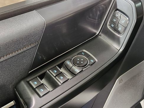 Used 2022 Ford F150 Raptor w/ Raptor 37 Performance Package image 41