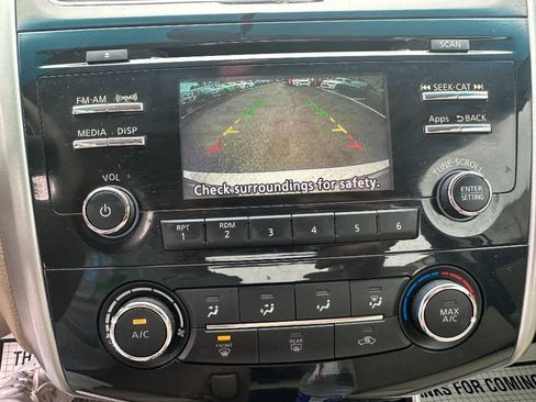 Used 2015 Nissan Altima 2.5 S w/ Power Driver Seat Package FWD image 14