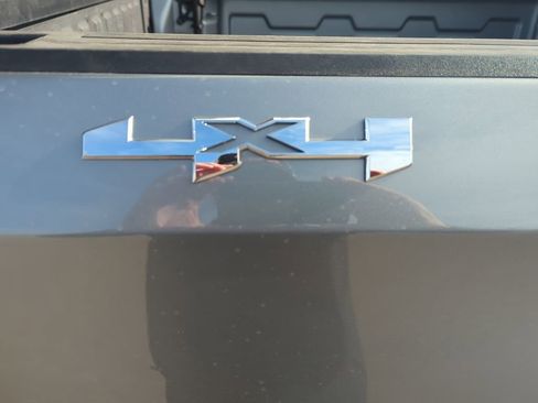 Used 2024 GMC Sierra 1500 Elevation image 9