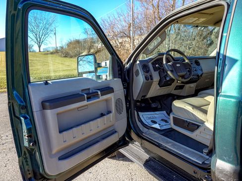 Used 2008 Ford F350 XLT image 17