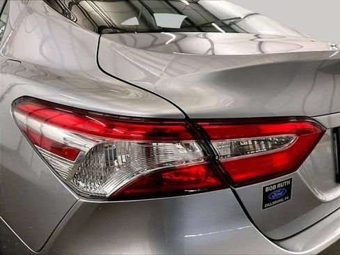 Used 2019 Toyota Camry LE w/ Convenience Package FWD image 28