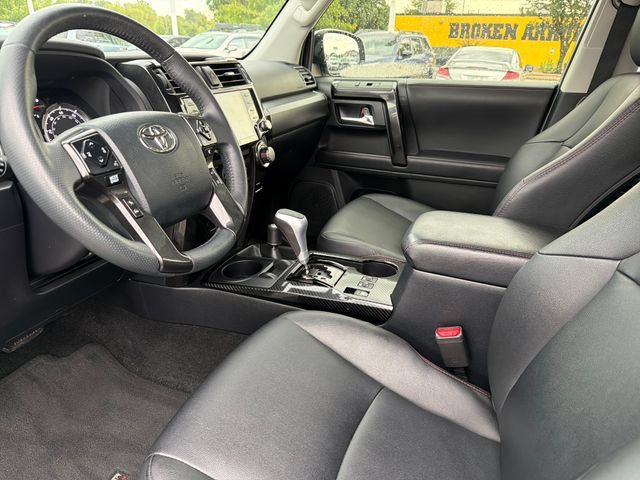 Used 2022 Toyota 4Runner TRD Off-Road Premium AWD/4WD image 18