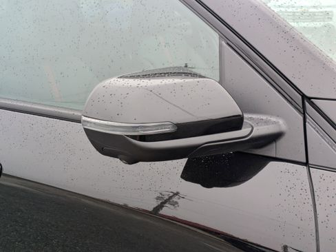 New 2026 Chevrolet Traverse RS image 12