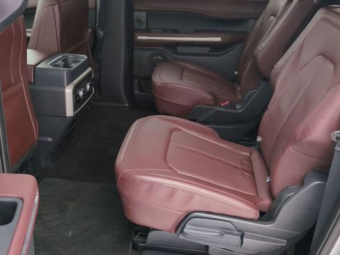 Used 2022 Ford Expedition Max Limited image 20