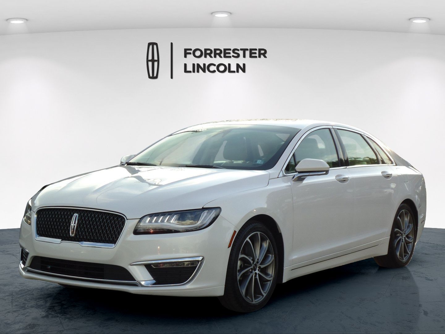 Used 2019 Lincoln MKZ Reserve w/ Reserve Plus Package FWD image 7