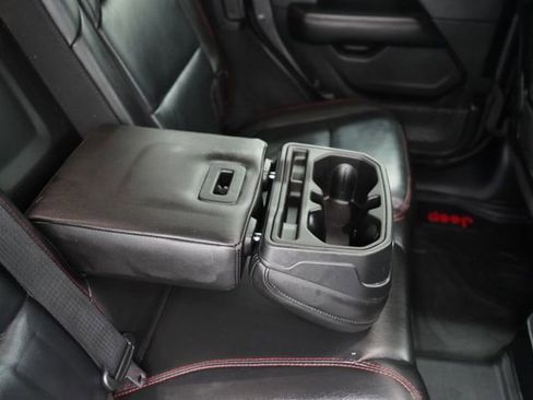 Used 2018 Jeep Wrangler Unlimited Rubicon w/ Dual Top Group image 60