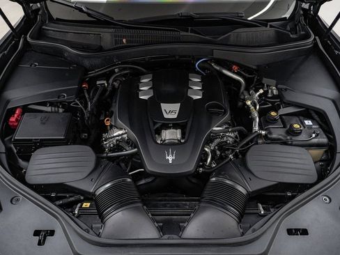 Used 2022 Maserati Levante GT image 27