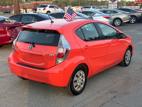 Used 2013 Toyota Prius C Two FWD image 5