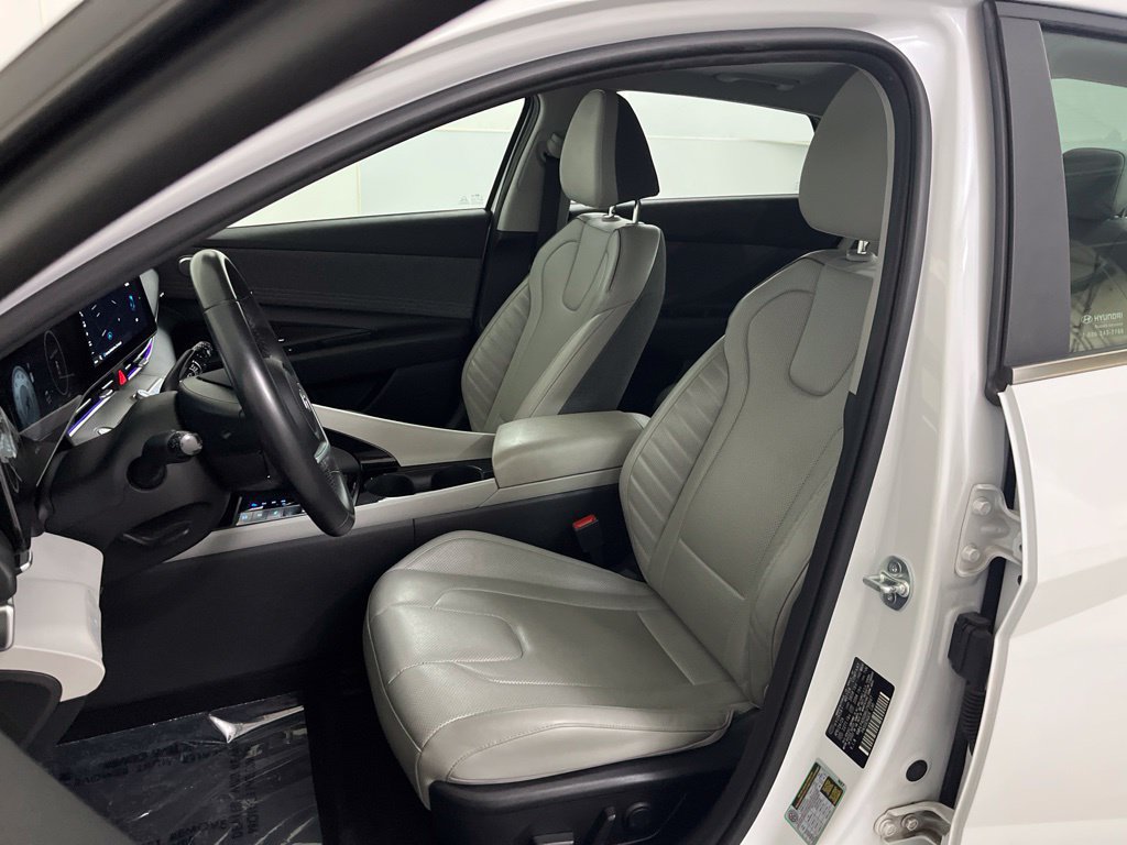 Used 2024 Hyundai Elantra Limited FWD image 18