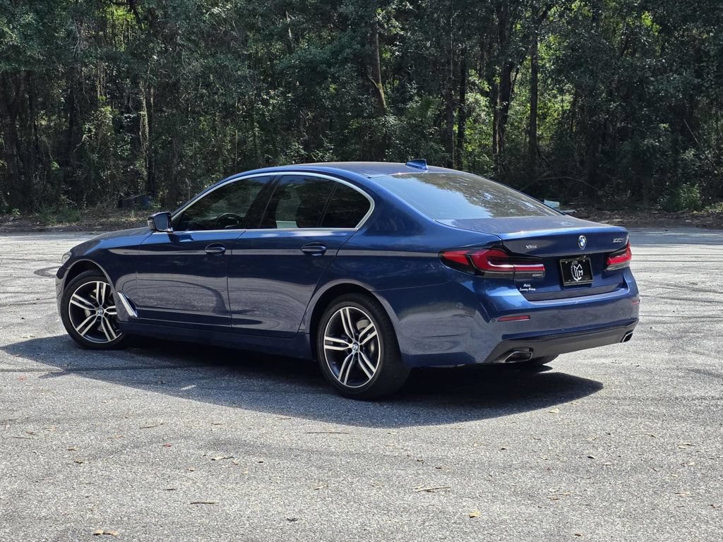 Used 2021 BMW 530i xDrive w/ Premium Package AWD/4WD image 4