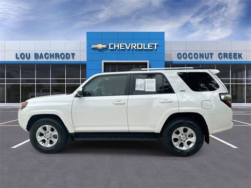 Used 2024 Toyota 4Runner SR5 image 5