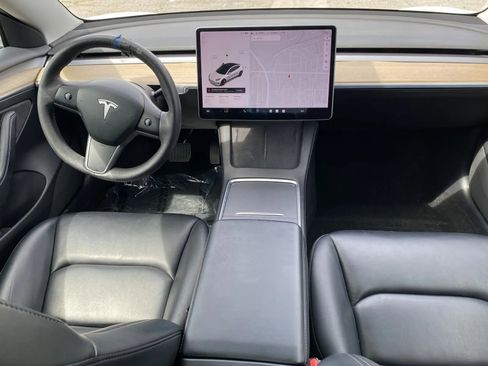 Used 2021 Tesla Model 3 Standard Range Plus image 5