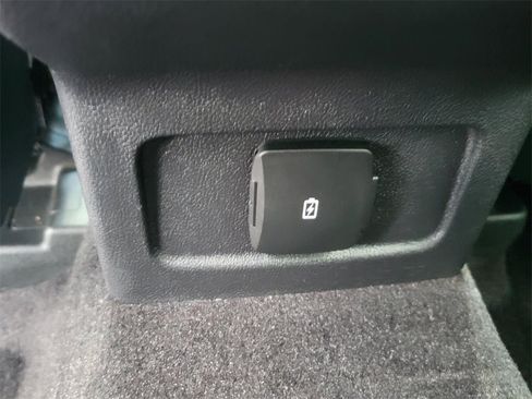 Used 2022 Lincoln Corsair Standard w/ Equipment Group 101A image 23