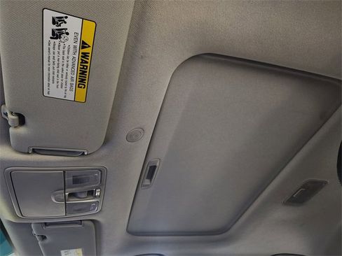 Used 2013 Hyundai Elantra Limited image 24