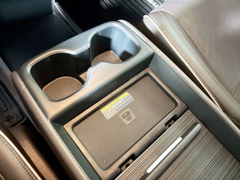 Used 2023 Honda Odyssey Elite image 15