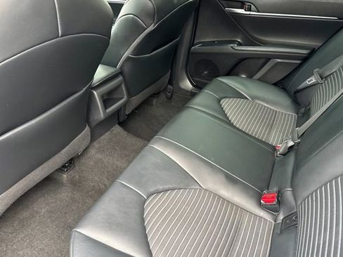 Certified 2020 Toyota Camry SE image 16