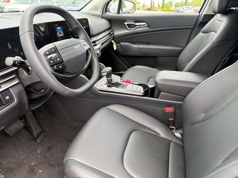 New 2026 Kia Sportage EX FWD image 19