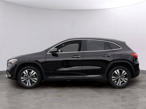 Used 2025 Mercedes-Benz GLA 250 4MATIC image 5