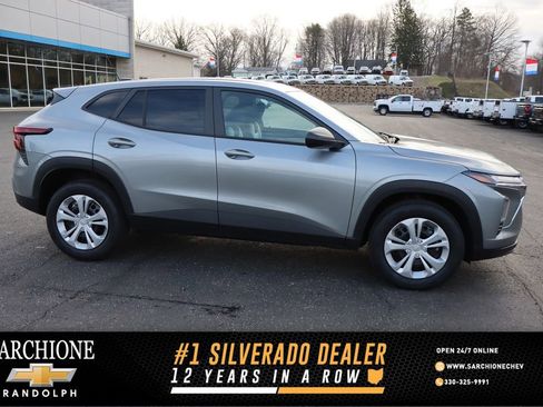 New 2026 Chevrolet Trax LS w/ Driver Confidence Package FWD image 1